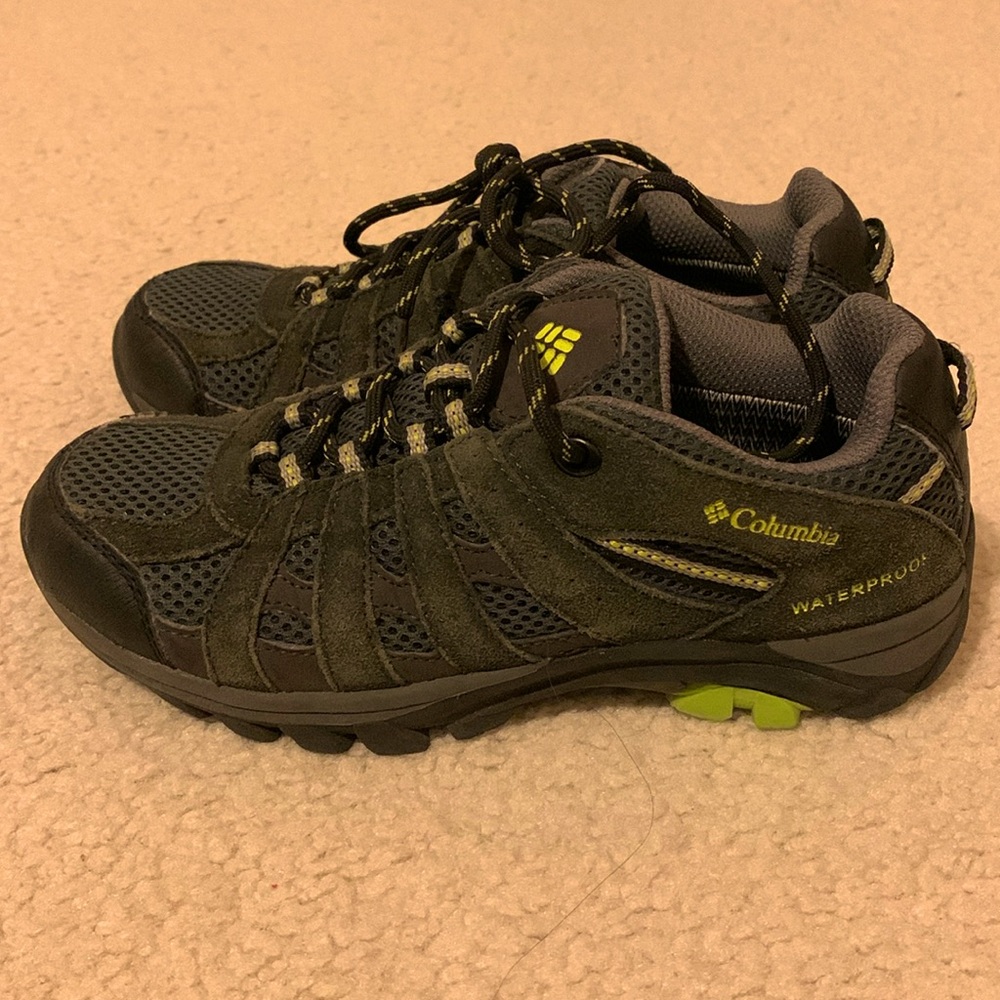 Columbia kids shoes